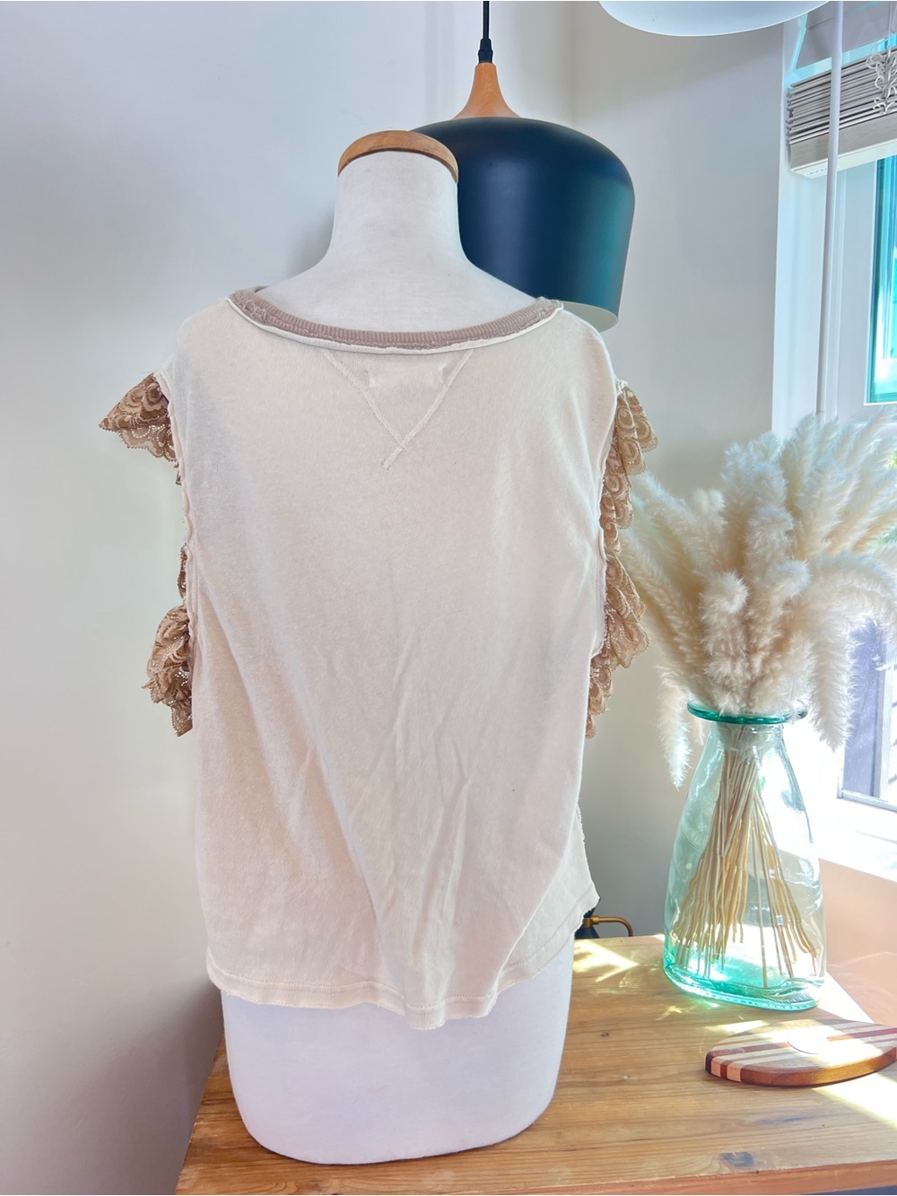 We The Free Memphis Graphic Tee Lace Sleeve Top Cream Boho Size S - Picture 6 of 8
